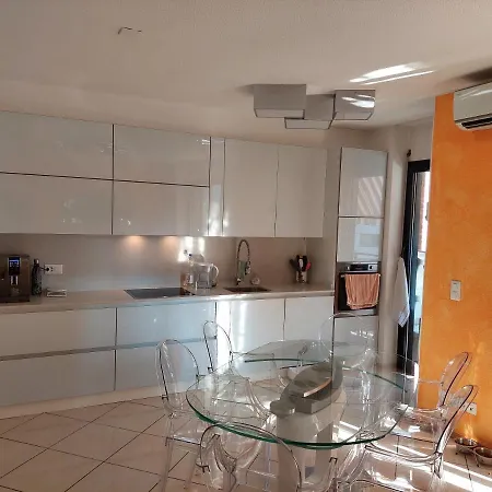 Da Gianfi Lugano-pregassona - Stanza Privata - Adults Only Πανσιόν Λουγκάνο